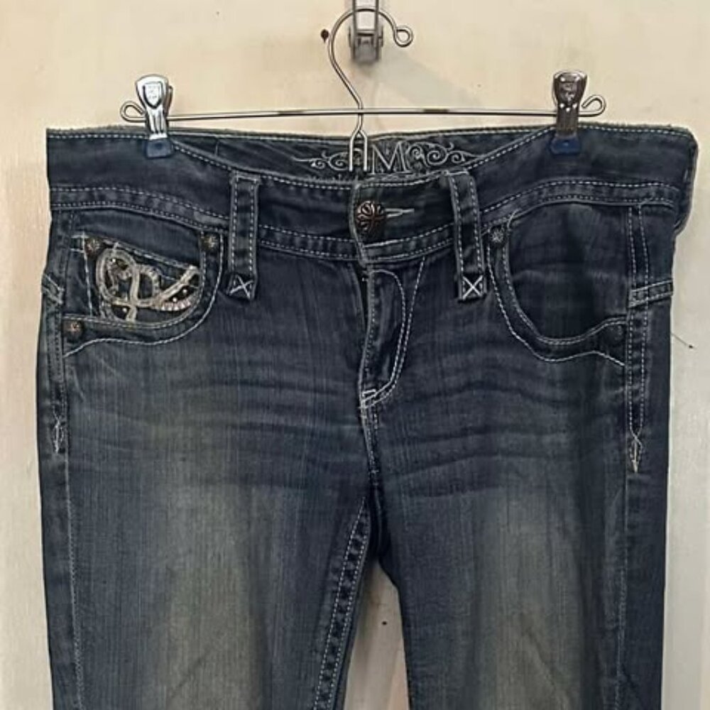 M Jeans... Low to Mid-Rise... Bootcut